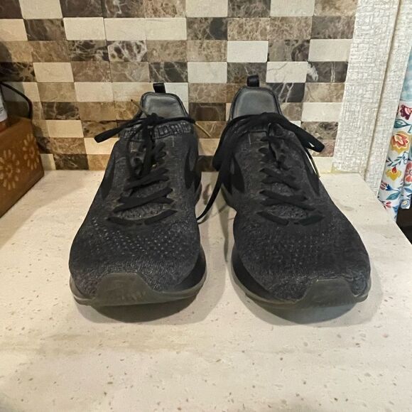 Brooks Tennis Shoes  - Picture 7 of 7